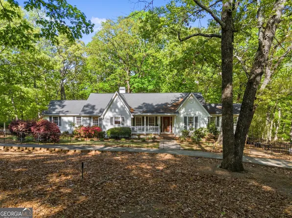 4706 Creek Wood Dr, Gainesville, GA 30507