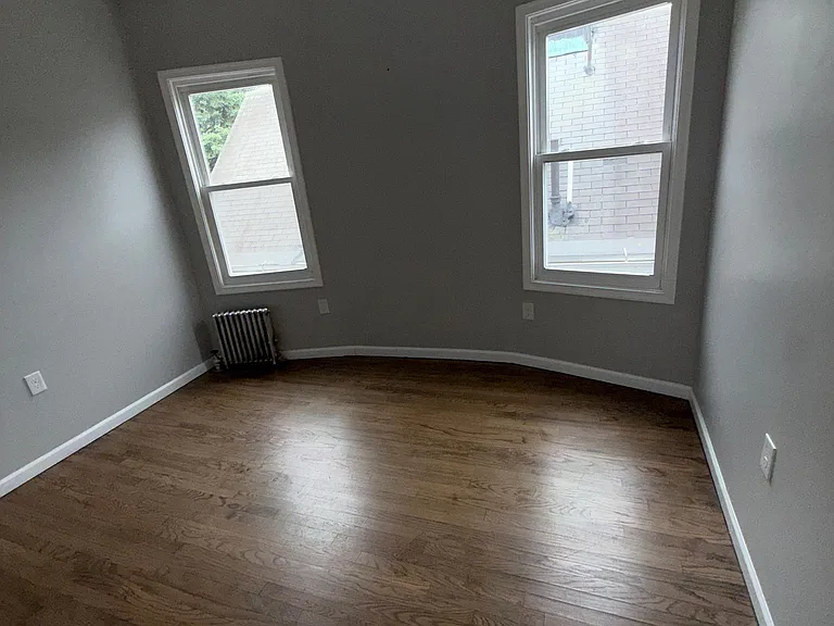 83 Sheppard Ave #3 — Photo 12
