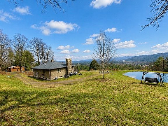 3rd image of 120 Fisher Ln