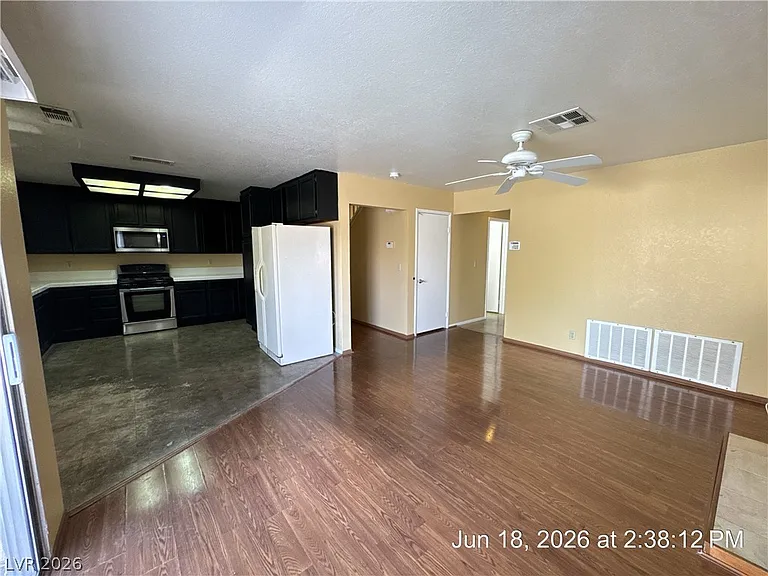 8240 Marcasel Dr — Photo 7