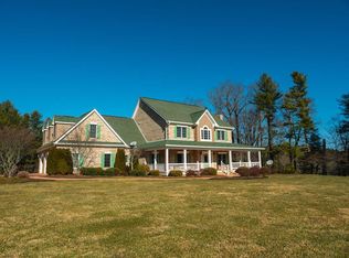 26 NE Buttercup Ln, Laurel Fork, VA 24352