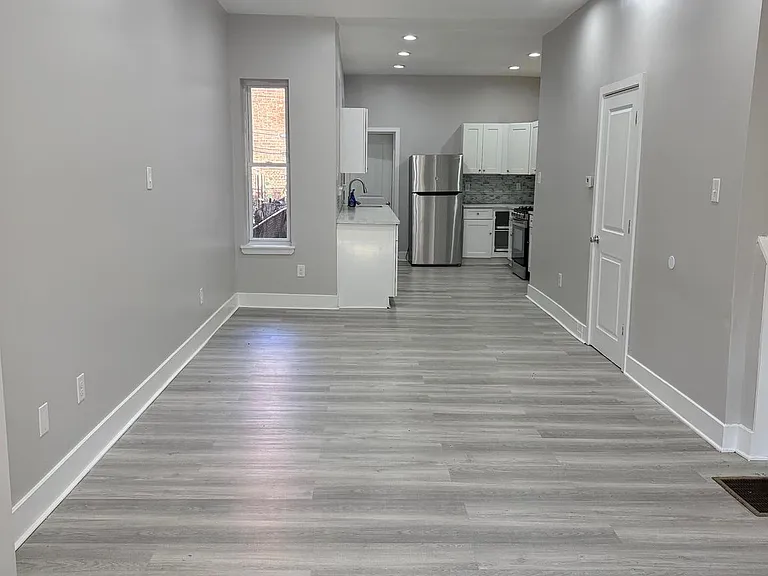 3415 G St — Photo 3