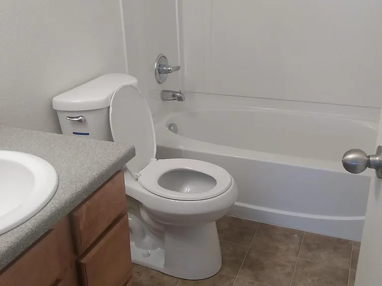 16330 Orick Ave #6 — Photo 11