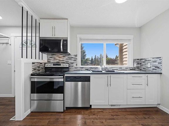 2nd image of 6100 SW 4th Ave NE #59