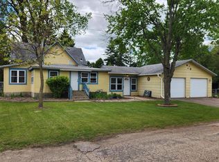 201 Grand St, Friendship, WI 53934