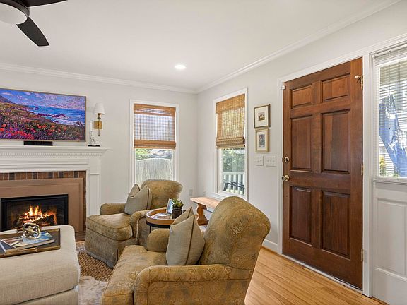 4th image of 410 Parkins Mill Rd
