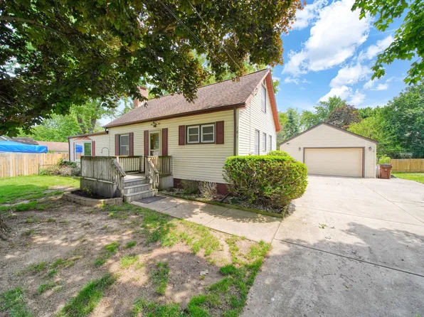 161 N State St, Michigan Center, MI 49254