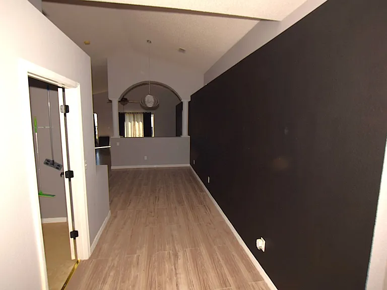500 Lake Charles Dr — Photo 8