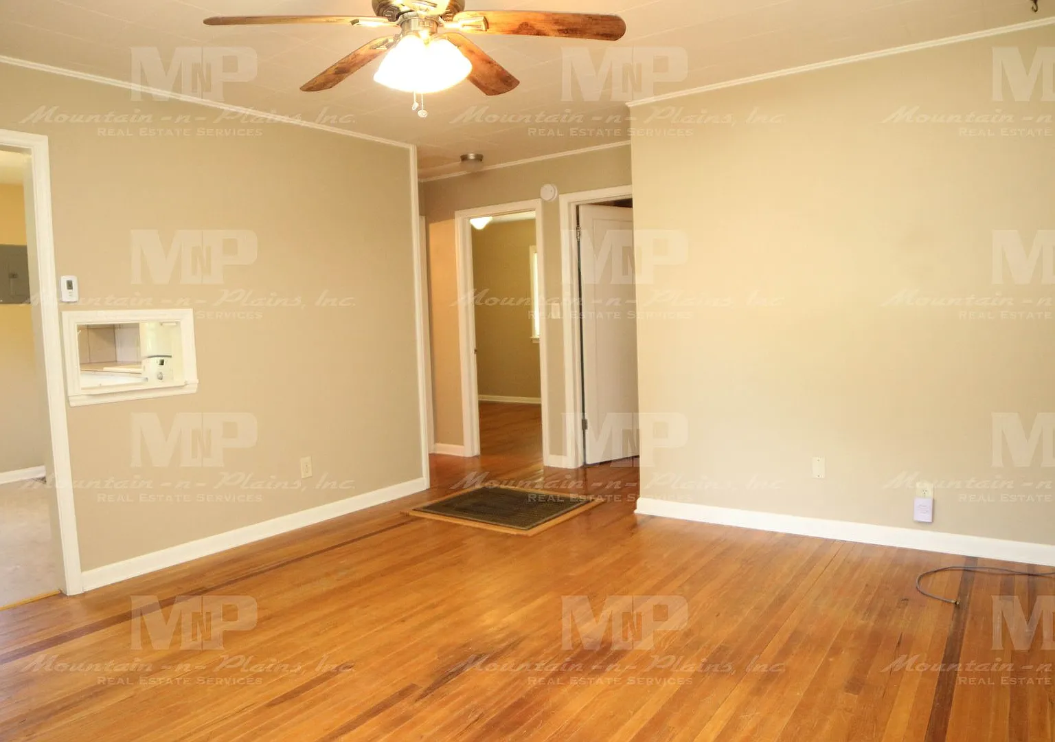 230 N Whitcomb Street-472 — Photo 2