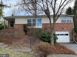 2472 Auburn Rd, York, PA 17402