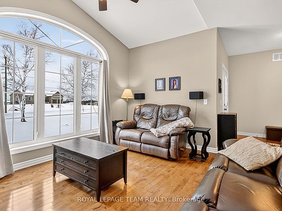 5th image of 286 Dean Ridge Rd