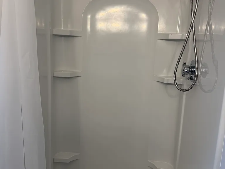 Shower Stall with handheld shower head