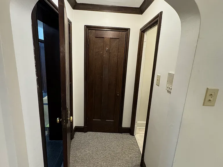 1360 W Clifton Blvd #1 — Photo 10