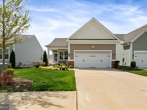 5 McQuarie Dr, Fredericksburg, VA 22406