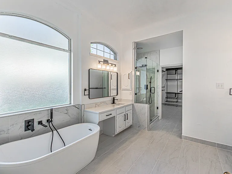 2425 Kittyhawk Dr — Photo 16