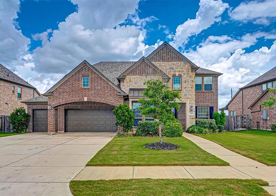It is time to pack! We are moving to 1919 Opal Field at Stone Creek!