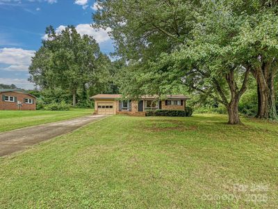 2283 Hillside Dr, Newton, NC, 28658