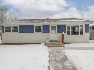 2858 S 93rd St, West Allis, WI 53227