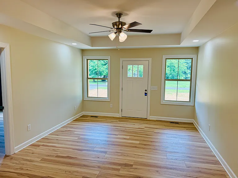428 Parker Rd — Photo 6