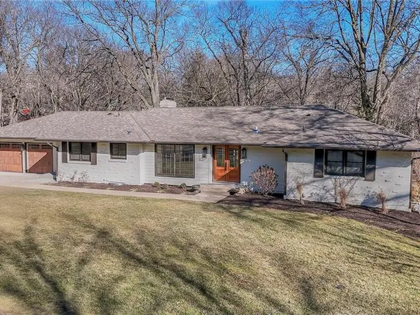 9919 High Dr, Leawood, KS 66206