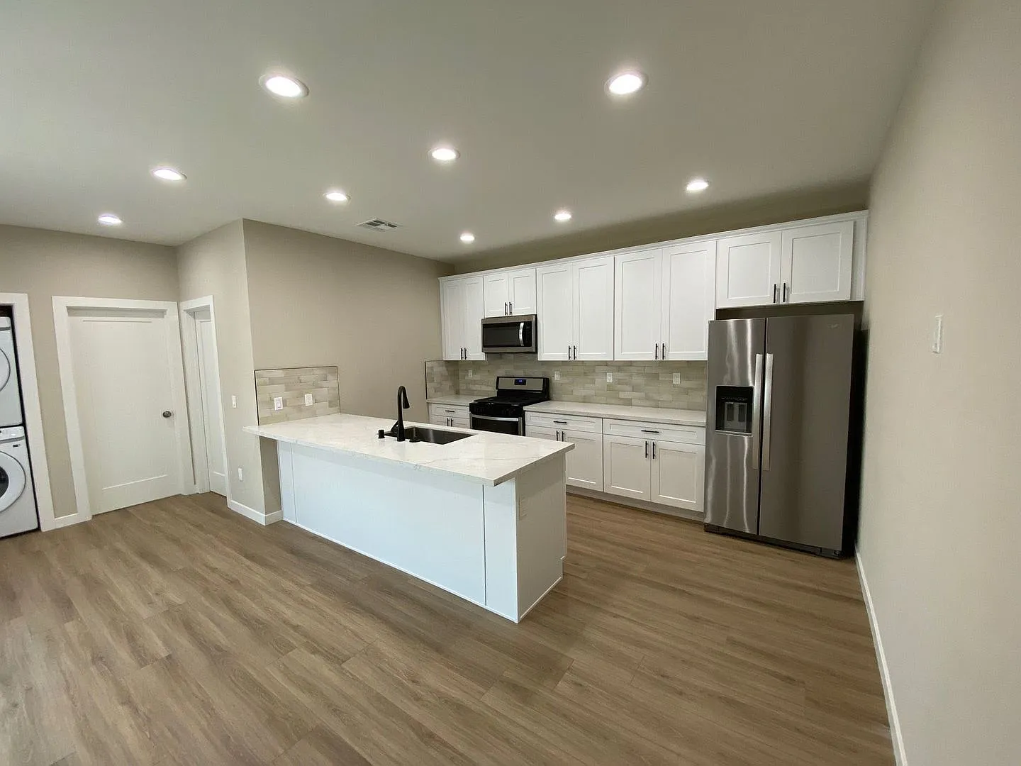 Newer Build 4BD/2BA on East Falls — Photo 3