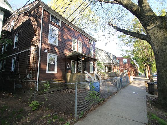2nd image of 176 Bassett St #2