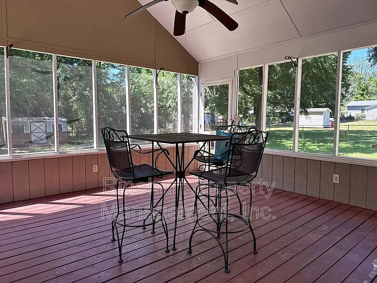 2083 Ridgecrest Rd — Photo 23