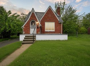 19250 Charest St, Detroit, MI 48234