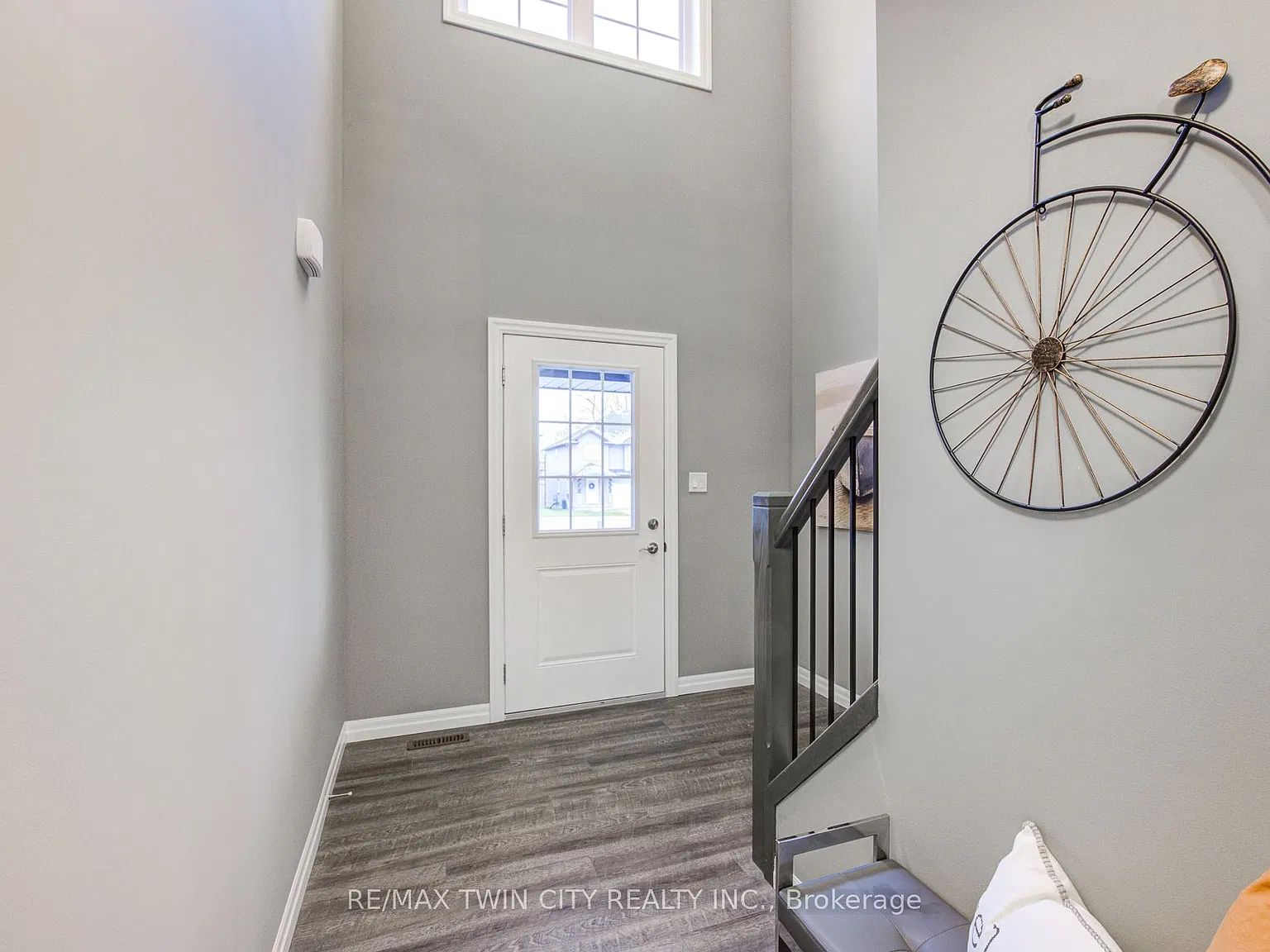 3 bed, $2,500 — Photo 3
