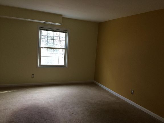 5th image of 3945 Lyndhurst Dr