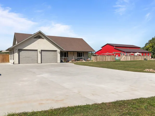 E1256 Johnson Rd, Iola, WI 54945