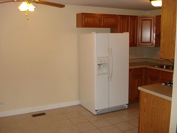 4th image of 132 Cotuit Ct