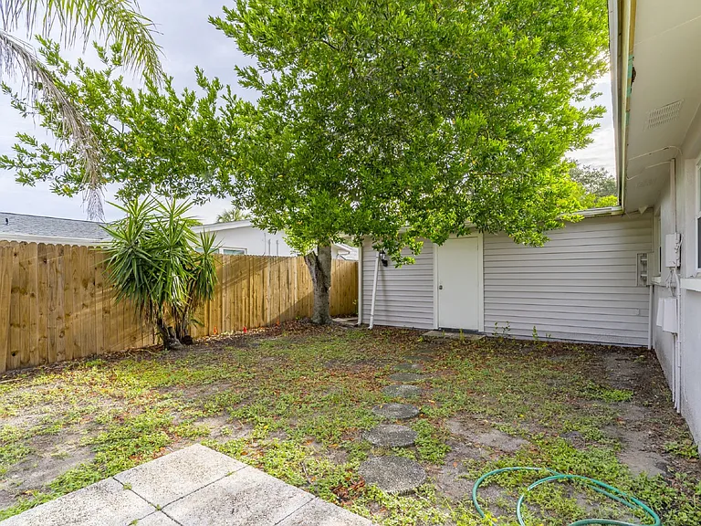 625 Lyndhurst St — Photo 28