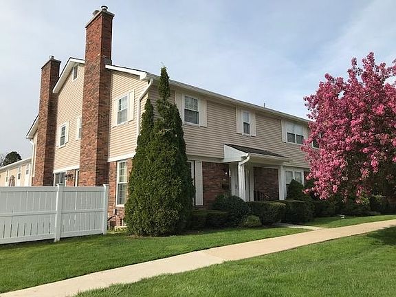 2nd image of 20853 E Glen Haven Cir