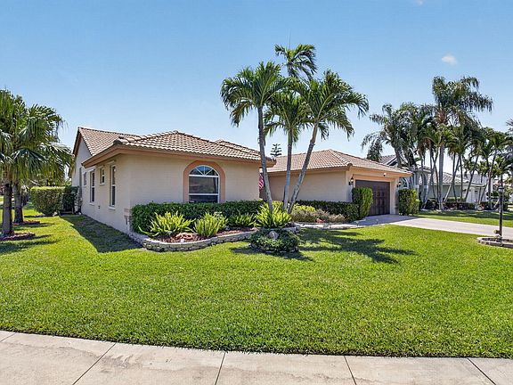 2nd image of 5665 Aspen Ridge Circle
