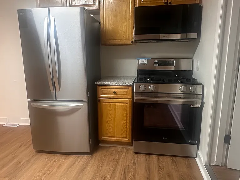 2814 California Ave — Photo 3