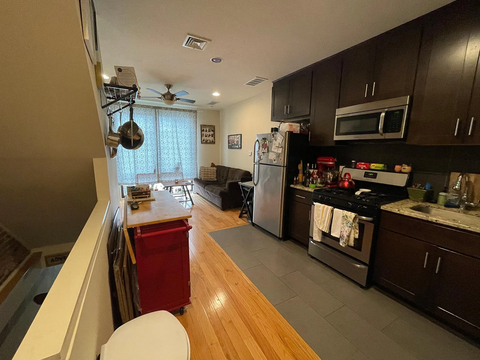 1 bed, 600 sqft, $2,000 — Photo 3