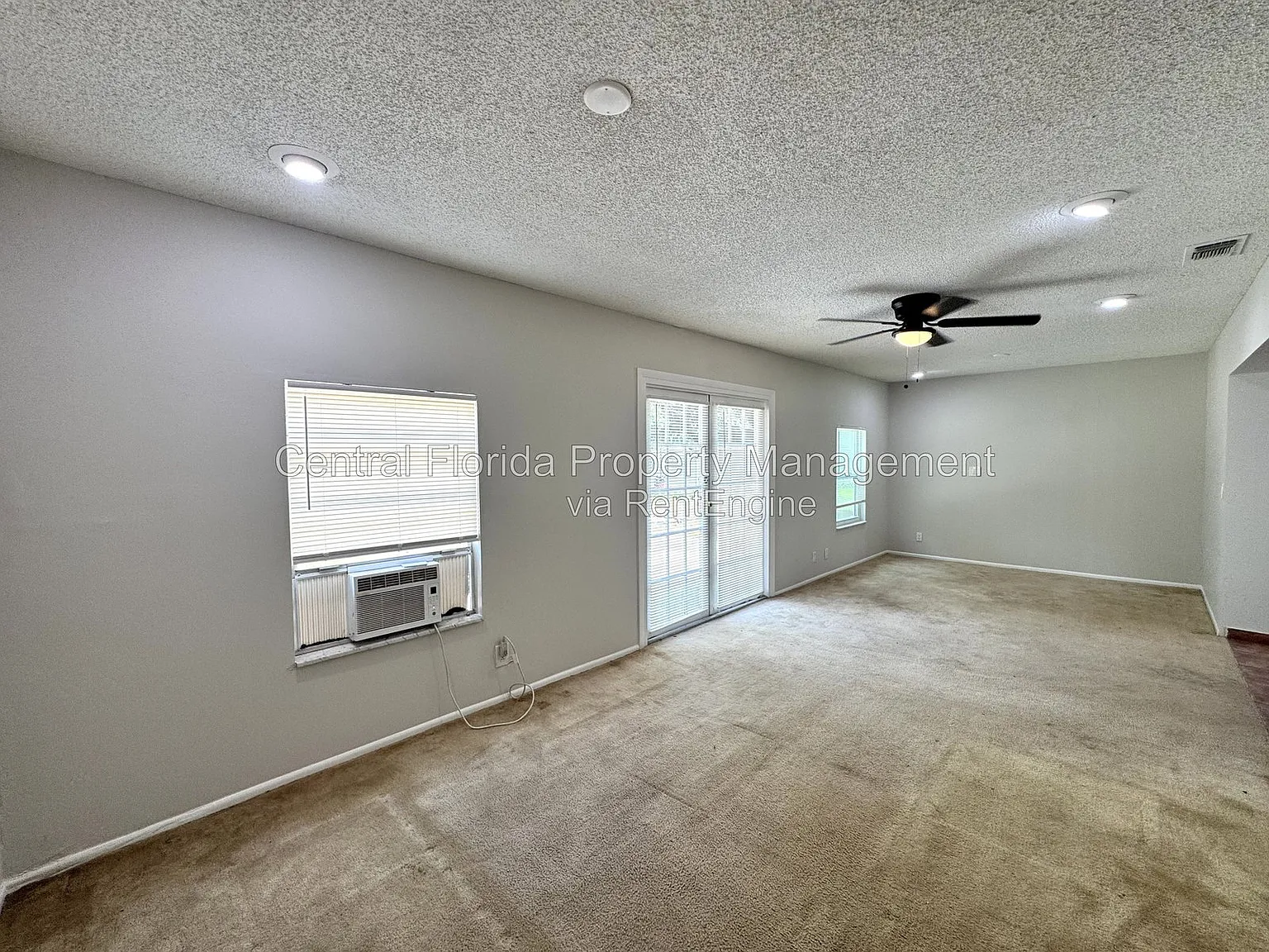 3 bed, 2.0 bath, 1693 sqft, $2,099 — Photo 3