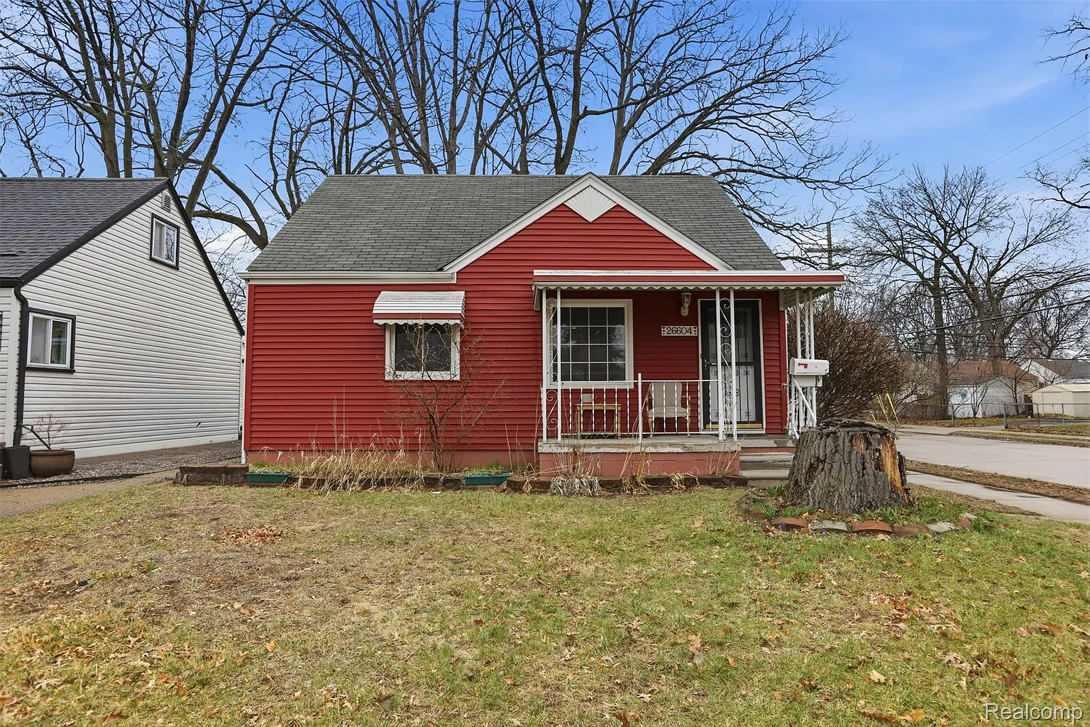 26604 Osmun St photo 1