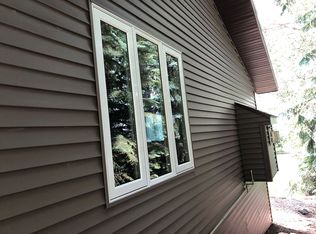 121 Academy Rd, Devils Lake, ND 58301