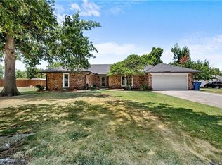 617 N Centennial Way, Mustang, OK 73064