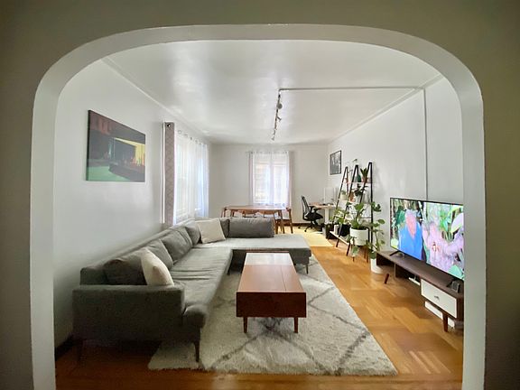 2nd image of 10825 72nd Ave APT 2E