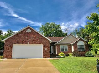 53 Annebriar Dr, Maryville, IL 62062