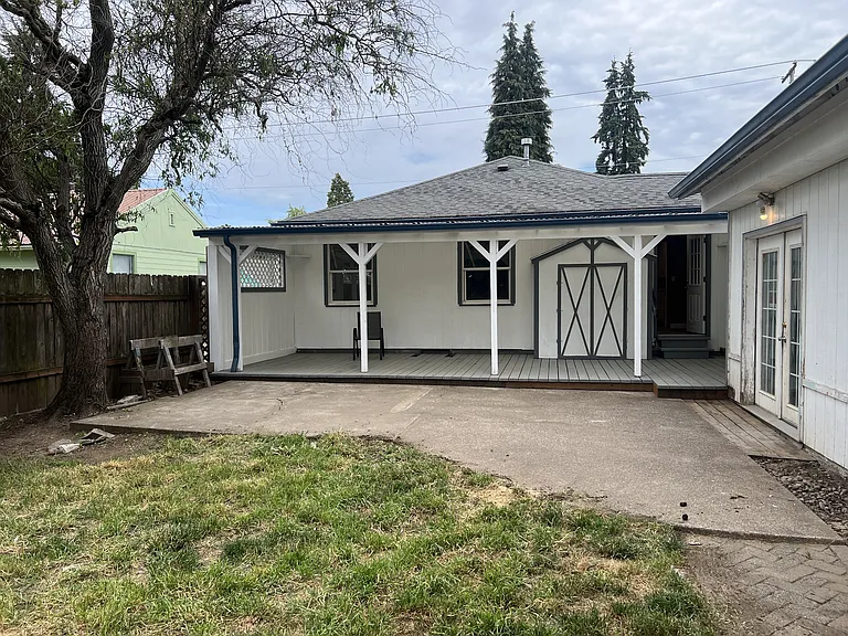 540 Tangent St — Photo 15