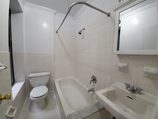 Rented by Corcoran | media 5