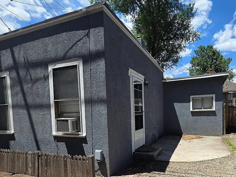 1011B N Corona St — Photo 1