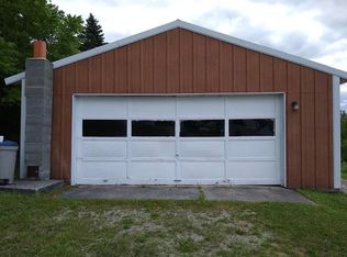 1215 Buckley Ave, Petoskey, MI 49770