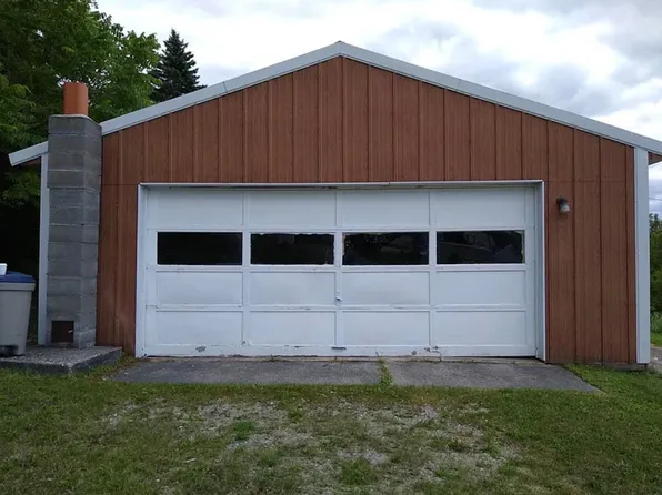 1217 Buckley Ave, Petoskey, MI 49770