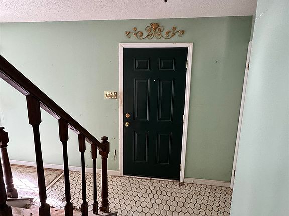 4th image of 3446 Old Brownsville Rd