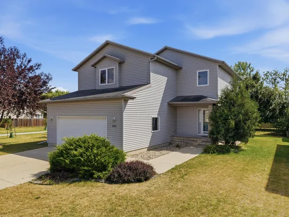 507 19th Ave W, West Fargo, ND 58078